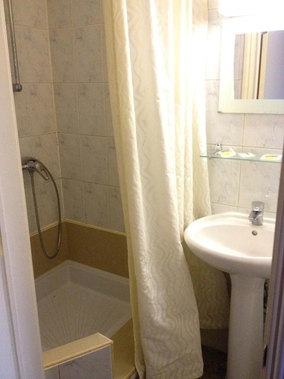 Hotel Stalingrad Bruselas Habitación foto